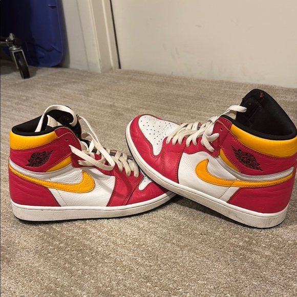 Jordan 1 Retro High OG Light Red Fusion (Size 12 - great condition)
